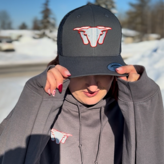 NORTH COUNTRY BEEF EMBROIDERED RETRO TRUCKER HAT